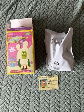 Popmart SpongeBob Bikini Bottom Buddies Explorer Fish